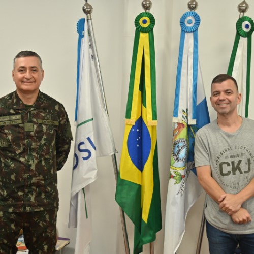 Prefeito de BM recebe visita do comandante da 1ª Região Militar 